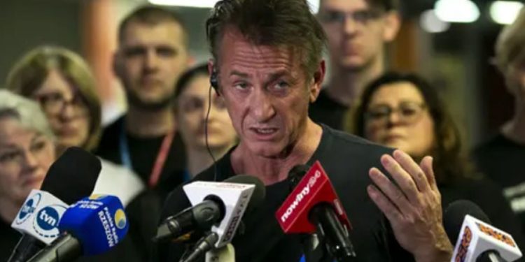 Sean Penn, milyarderlere seslendi: Ukrayna'ya savaş uçakları alın