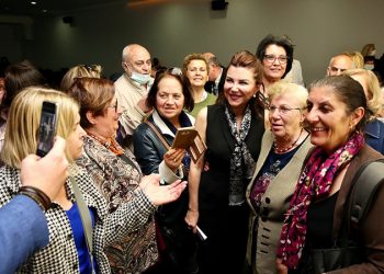Sedef Kabaş: Özgürlüğünüze sahip çıkın