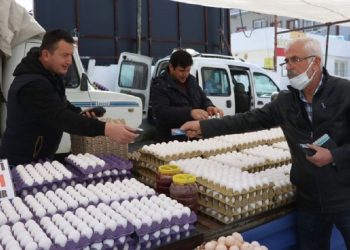 Semt pazarlarında ‘kredi kartı’ ile alışveriş dönemi başladı
