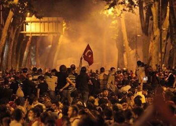 Sinemacılar: 'Bir korku imparatorluğu kurmak adına girişilen hukuksuzluğa seyirci kalmayacağız'