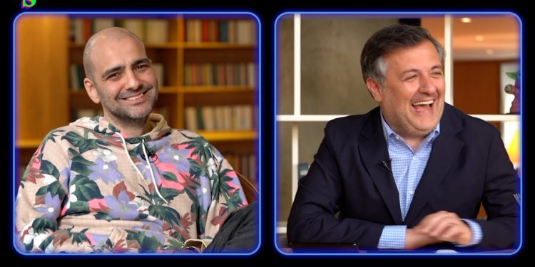 Socrates’in YouTube yayını: ‘Galatasaray’ın en iyi santraforu kim’ sorusuna Hakan Şükür diyemedi