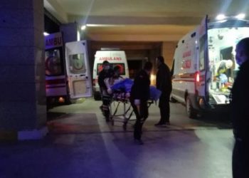Soma’da işçi servisi dereye devrildi: Yaralılar hastaneye kaldırıldı