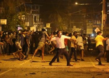 Sri Lanka'da kabinedeki t&uuml;m bakanlar istifa etti