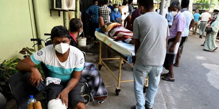 Sri Lanka'da tarihi ekonomik kriz: Sağlık sistemi çökmek üzere, doktorlar uluslararası yardım çağrısı yaptı