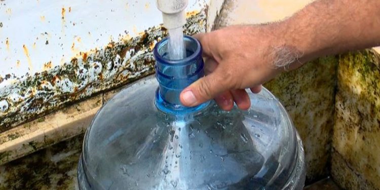 Su zammı vatandaşları çeşmelere yöneltti; 'Dar gelirliler ne yapsın suya 30 lira para mı versin?"