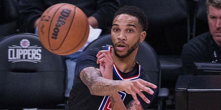 Suns, seride öne geçti