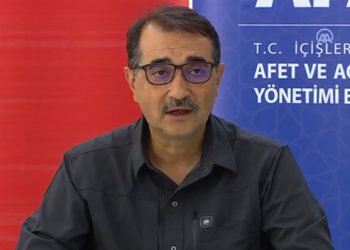 Sözcü yazarı: Başkanlık sistemiyle ne kadar hızlı karar alındığını tüm benliğinizle hissediyor musunuz; Enerji Bakanı eminim hissediyor!