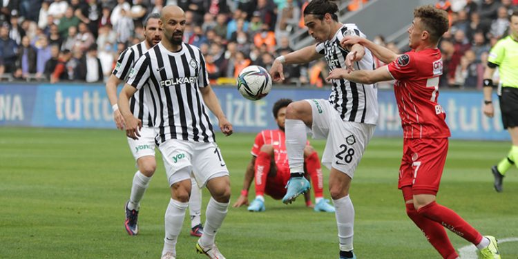 Süper Lig'de ateş hattı netleşiyor