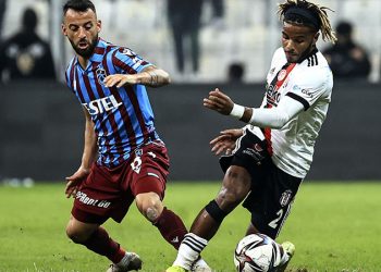 Süper Lig'de dev maç; Trabzonspor, Beşiktaş'ı konuk ediyor