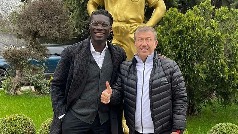 Tanju Çolak'tan, Gomis'e tavsiye: Gol yollarına daha yakın oynamalısın