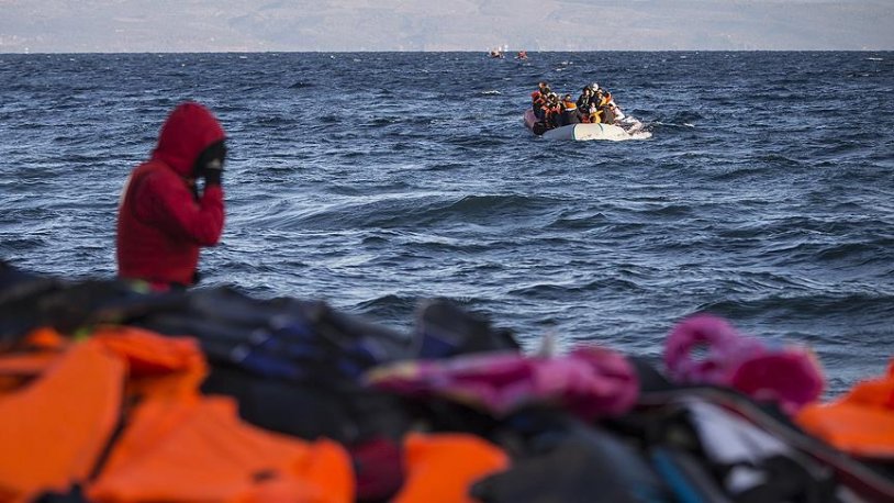 Terk edilmiş haldeydiler: İzmir'de 94 düzensiz göçmen yakalandı