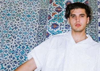 The Guardian, Emir Taha’yı ‘takibe aldı’