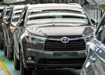 Toyota tedarik sıkıntısı sebebiyle üretimi düşürecek