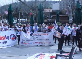 Trabzon'da zam protestosu: Halk faturalarını ödeyemez hale geldi