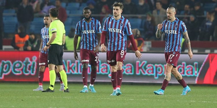 Trabzonspor 37 sezon sonra çifte kupaya yaklaştı