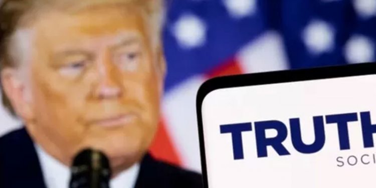 Truth Social: Trump'ın sosyal medya platformu nasıl bir 'felakete' dönüştü?