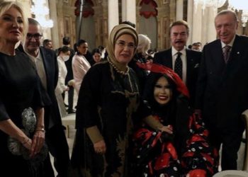 Turgut Kazan'dan Erdoğan'ın iftarına giden sanatçılara tepki