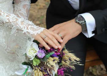 TÜİK açıkladı: Görücü usulü evlilik yaygın, ev işlerinde yük kadınların omzunda