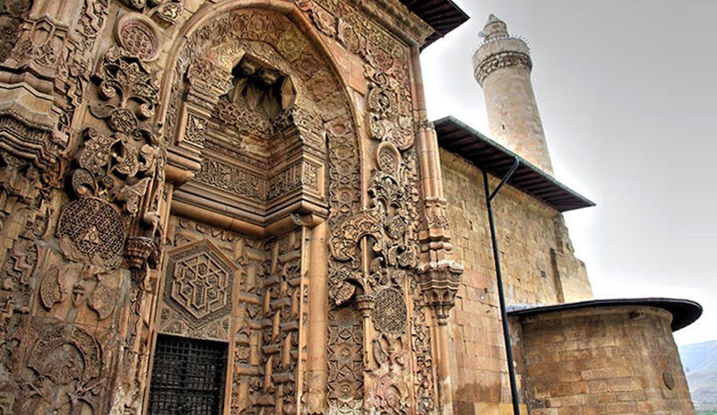 UNESCO listesindeki Divriği Ulu Camii'nde restorasyon yeniden başladı