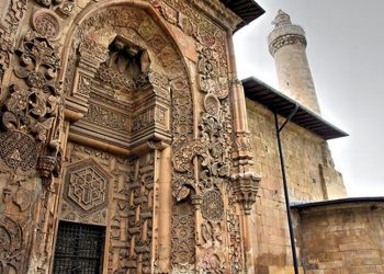 UNESCO listesindeki Divriği Ulu Camii'nde restorasyon yeniden başladı
