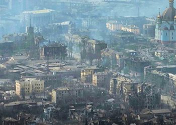 Ukrayna Devlet Başkanı Zelenski: Mariupol direnmeye devam ediyor