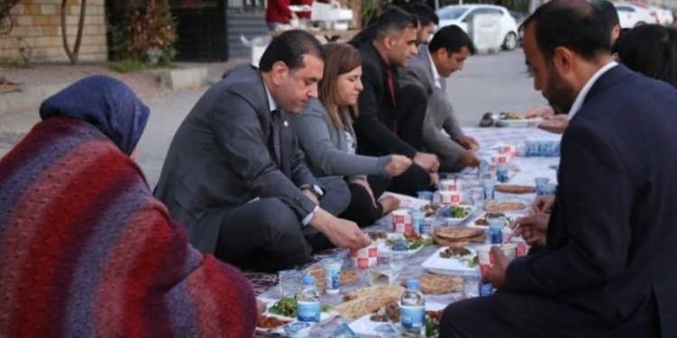 Urfa Barosu, Şenyaşarların ‘Adalet sofrası’na misafir oldu