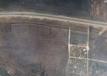 Uydu görüntüleri yayınlandı: 'Mariupol'de toplu mezarlar kazıldı'