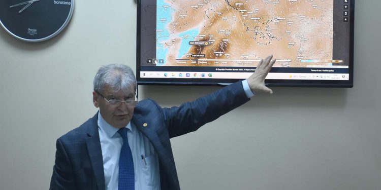 Uzmanından "çöl tozu" uyarısı: Koronavirüs'ün havada kalış süresini artırıyor!