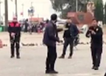 Valilik önünde intihar girişimi: İş istedi, gözaltına alındı