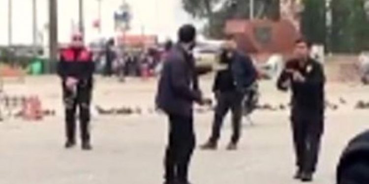 Valilik önünde intihar girişimi: İş istedi, gözaltına alındı