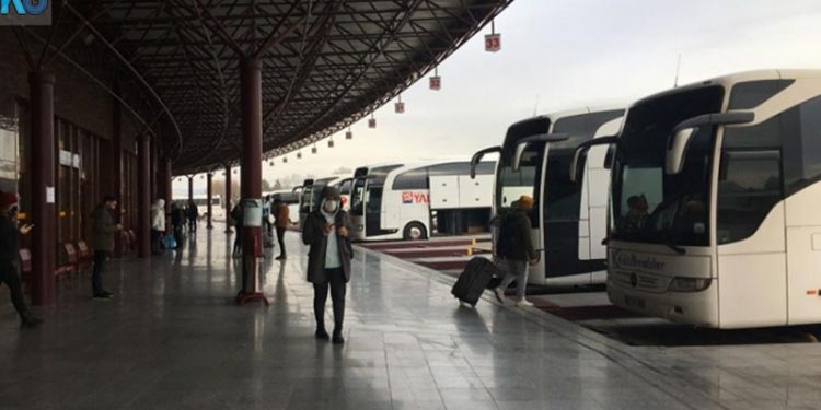 Vatandaş ulaşımda indirim, sektör teşvik bekliyor