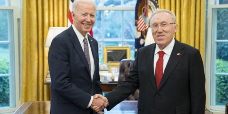 Washington Büyükelçisi Mercan, Joe Biden ile görüştü