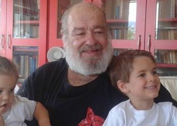 Yayıncı Atıl Ant Covid-19 nedeniyle hayatını kaybetti