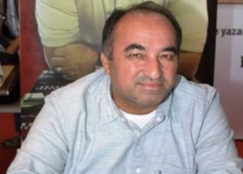 Yazar Ergün Poyraz evinin önünde saldırıya uğradı