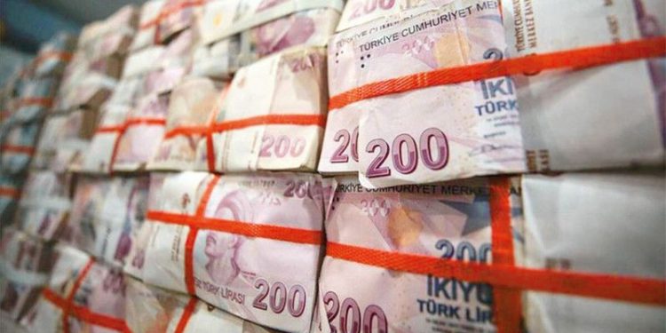 Yurttaştan alınan vergiler rekor kırdı: Cumhurbaşkanlığı’nın üç aylık harcaması beklentileri aştı