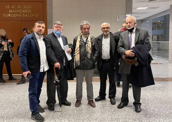 Zaman gazetesinin eski yazarlarına 15 yıla kadar hapis istemi