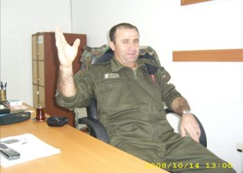 Karısını kızını dövüp sokağa atan, emrindeki astsubayı vuran bir psikopatın TSK’da yükseliş hikayesi! Kim bu Barış Dedebağı?