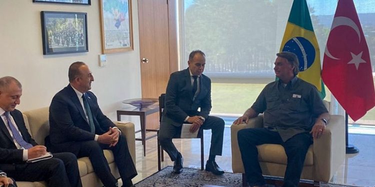 Çavuşoğlu, Brezilya lideri Jair Bolsonaro ile görüştü
