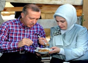 Ülke açlıkla boğuşuyor, Emine Erdoğan en sevdikleri yemekleri anlatıyor