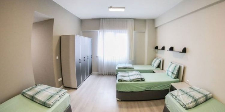 İBB, beş yeni öğrenci yurdu için sözleşme imzaladı