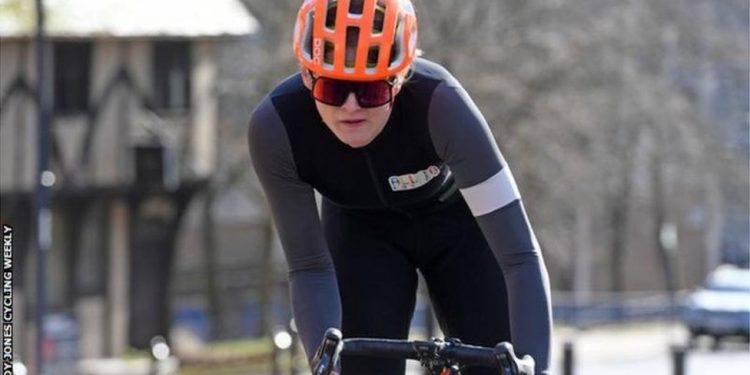 İngiltere Başbakanı Johnson, trans kadınların kadın sporlarında yarışmaması gerektiğini söyledi