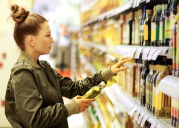 İngiltere'de bazı market zincirleri, yemeklik yağ satışına sınırlama getirdi