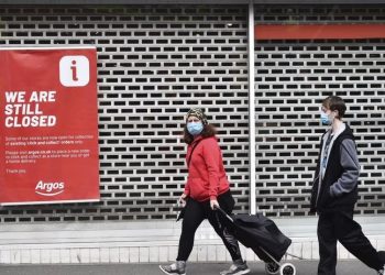 İngiltere'de bu yaz ekonomik durgunluk bekleniyor