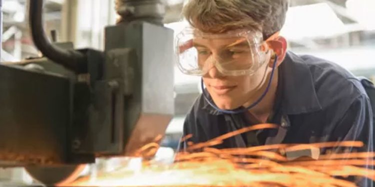 İngiltere'de ekonomik büyüme Şubat ayında yüzde 0,1'e geriledi