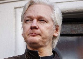 İngiltere'de mahkeme Assange'ın ABD'ye iade edilmesine karar verdi