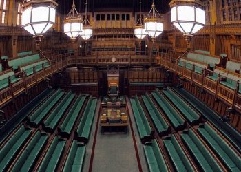 İngiltere'de milletvekilinin Parlamento'da porno izlediği iddia edildi, Muhafazakar Parti soruşturma başlattı