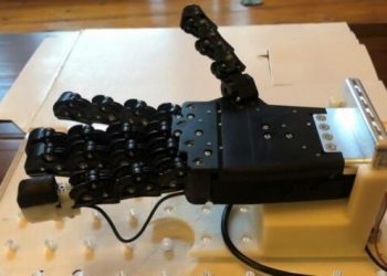 İnsan derisi hassasiyetine sahip 'robot el' üretildi
