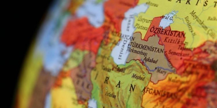 İran, anlaşmazlık üzerine Afganistan sınırını kapattığını açıkladı