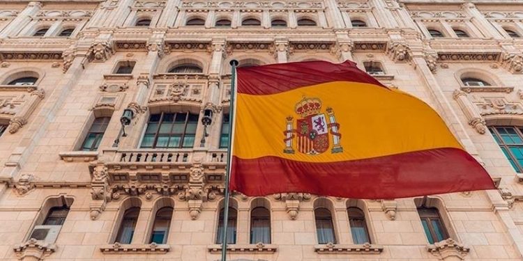 İspanya, 25 Rus diplomat ve personeli sınır dışı etme kararı aldı