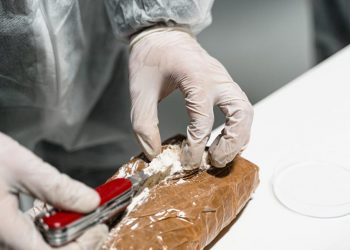 İspanya polisi kokain yüklü tekneye el koydu: Dördü Türkiyeli beş kişi tutuklandı